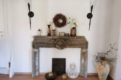 Flur mit Kaminsims vom Schloss